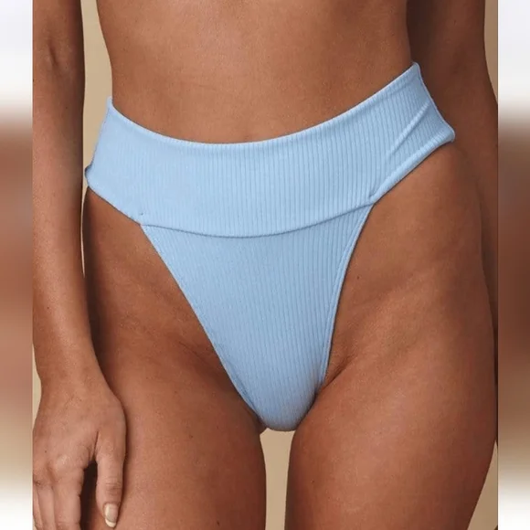 Montce Bikini Set - Picture 6 of 12